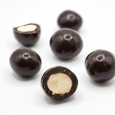 Dark-Chocolate_Macadamia_xima