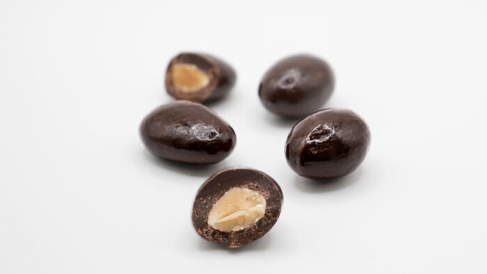 Carob-chocolate_xima