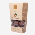 Milk chocolate Macadamia